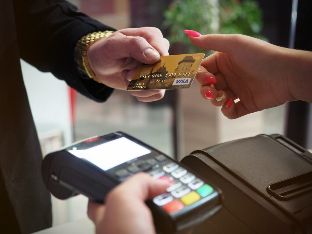 Como usar cartão de crédito sem cair em armadilhas?